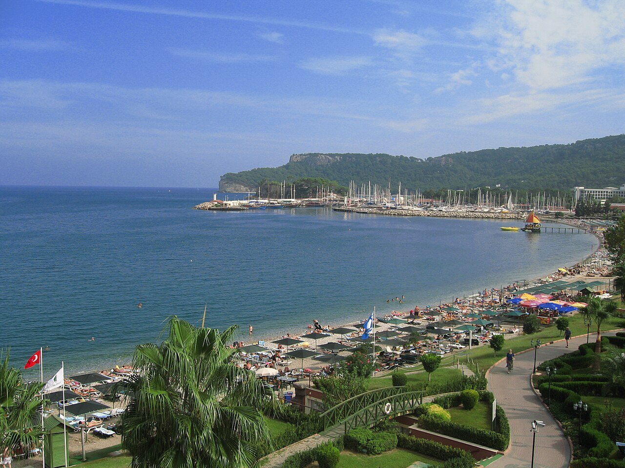 Fethiye: Öğle Yemeği ve Otel Karşılama ile 12 Adalar Tekne Turu