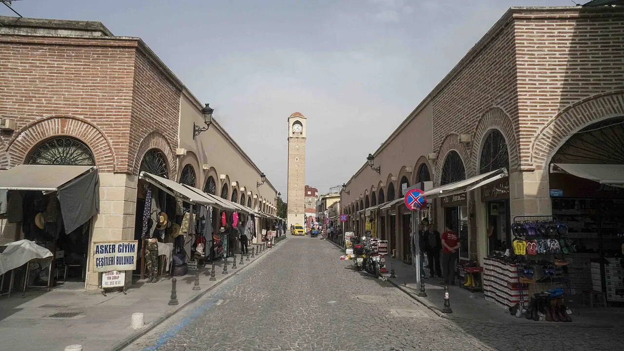 Büyük Saat ve Tarihî Çarşı, Seyhan, Adana