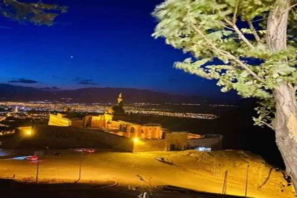 Doğubayazıt gece görünümü