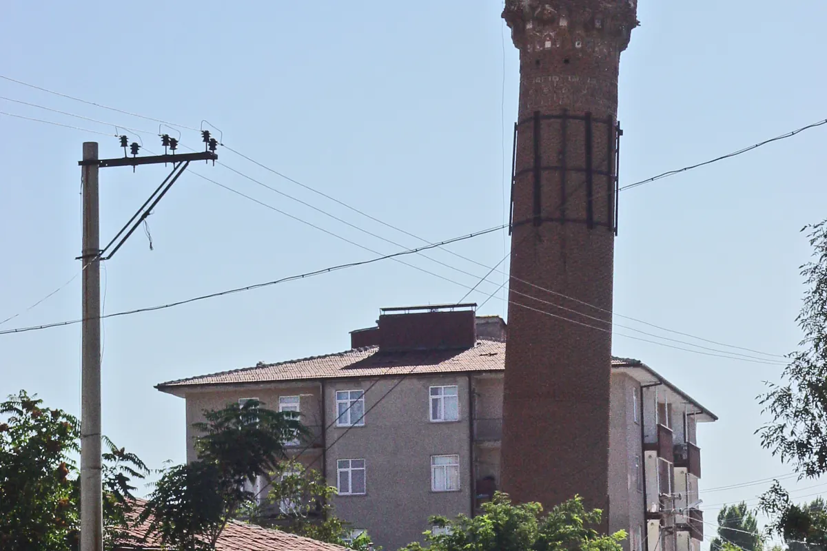 Eğri Minare, Aksaray
