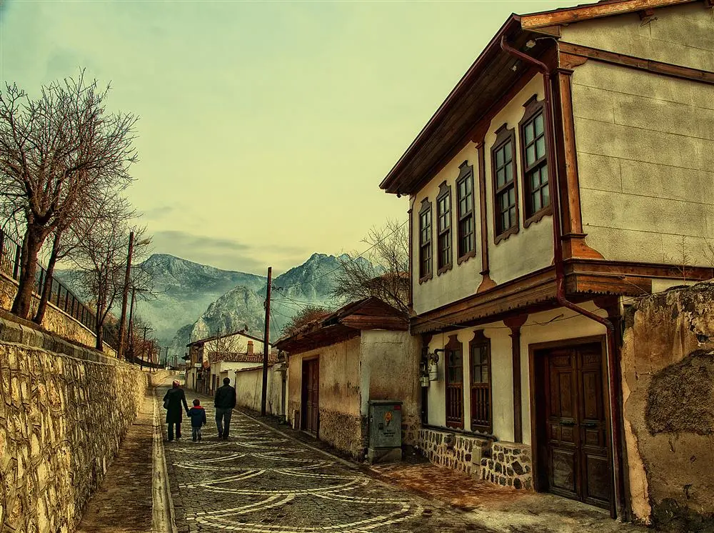 Hatuniye ve Amasya tarihî sokakları