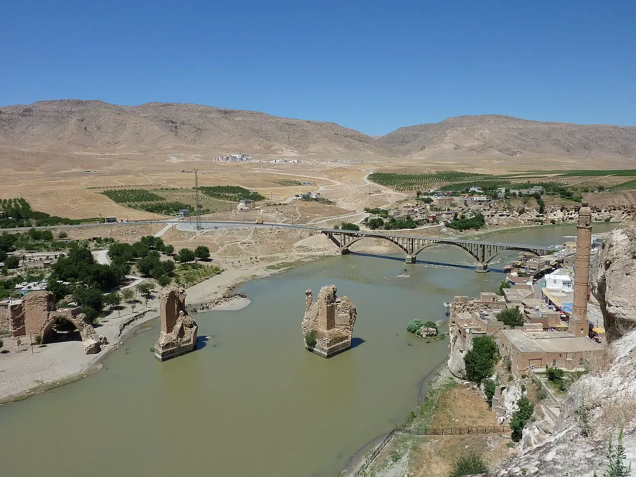 Hasankeyf Dicle Köprüsü kalıntıları