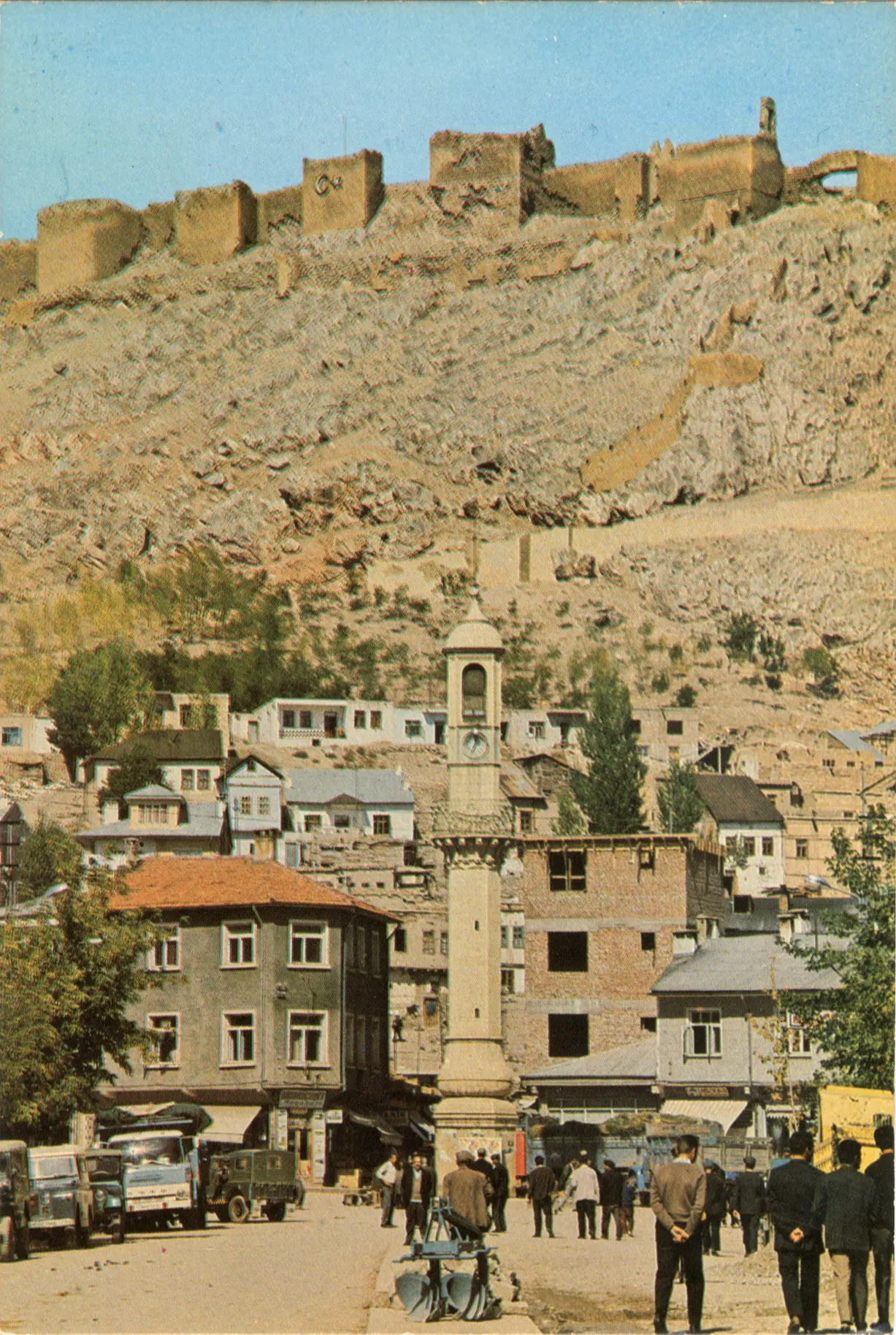 Bayburt Saat Kulesi ve şehir merkezi