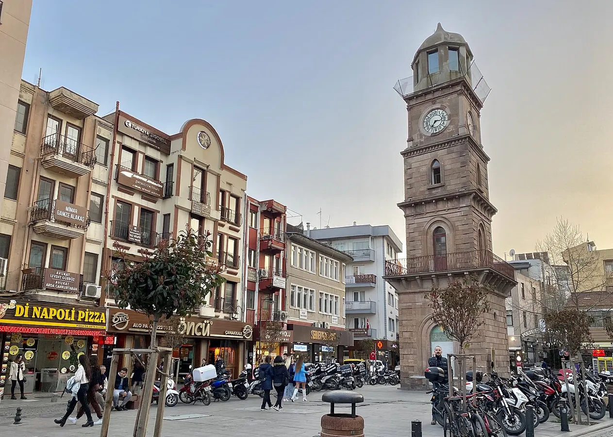 Çanakkale Saat Kulesi ve Çarşı