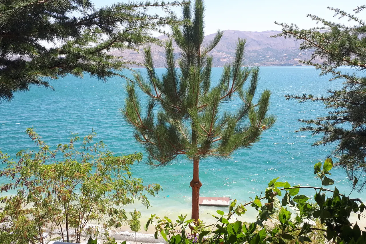 Hazar Gölü, Sivrice, Elazığ