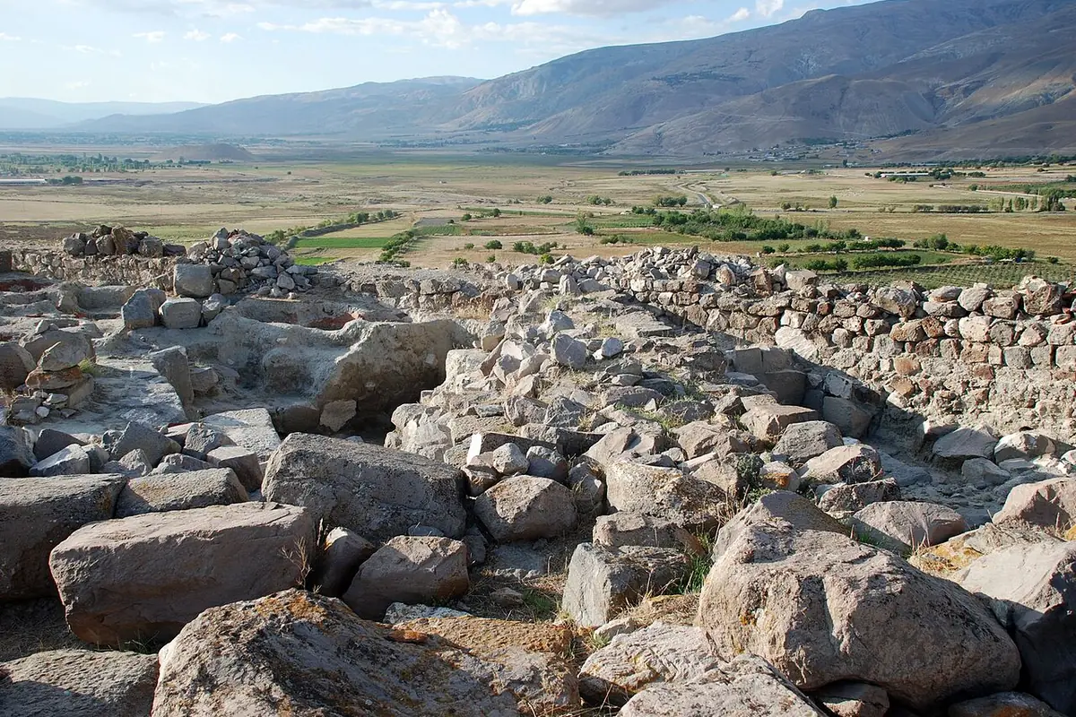 Altıntepe sur kalıntıları, Üzümlü