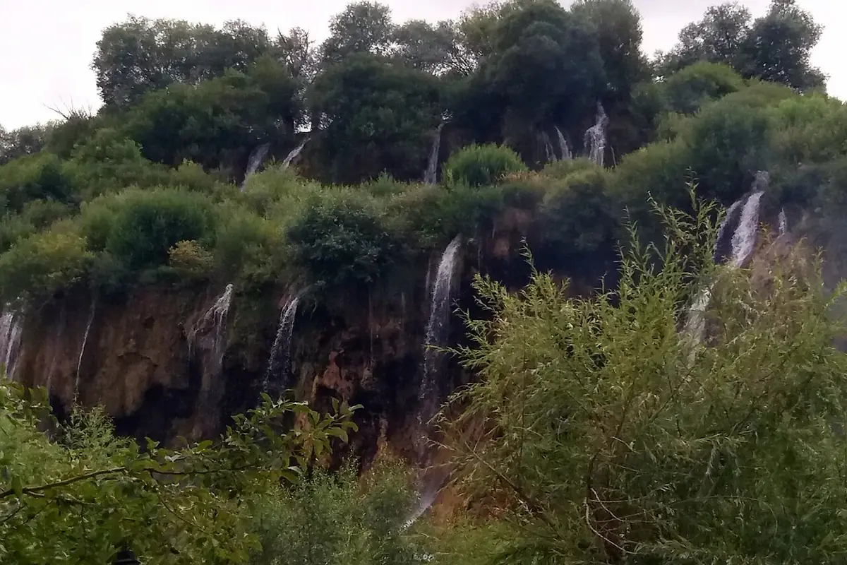 Girlevik Şelalesi, Erzincan