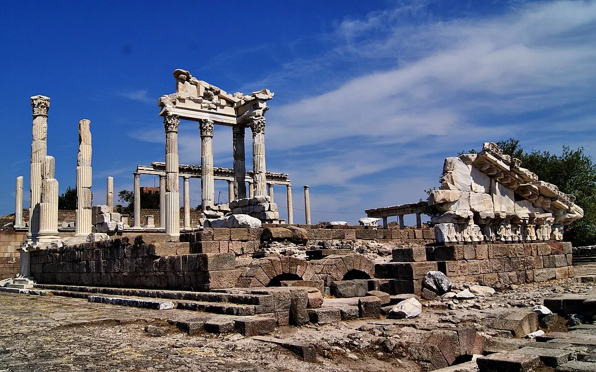 Bergama Akropolü, İzmir