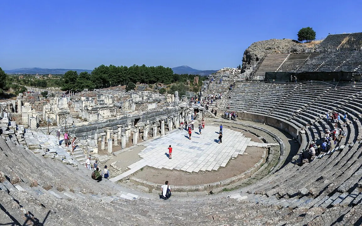 Efes Antik Tiyatrosu, Selçuk