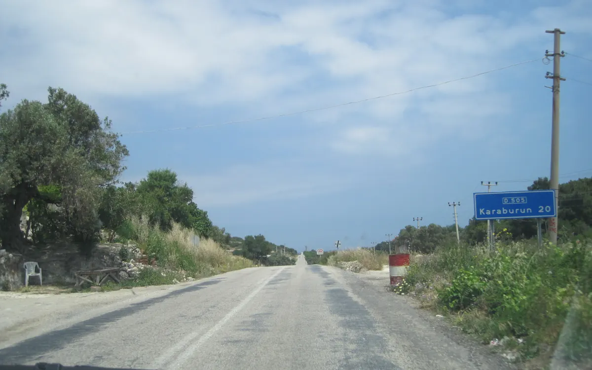Mordoğan–Karaburun yolu, İzmir