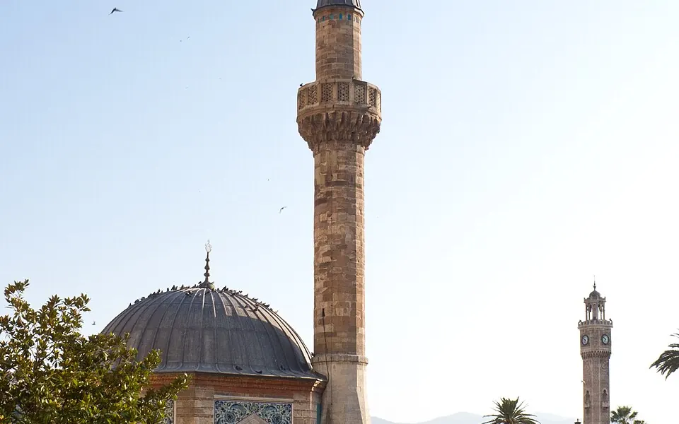 Konak Meydanı, İzmir