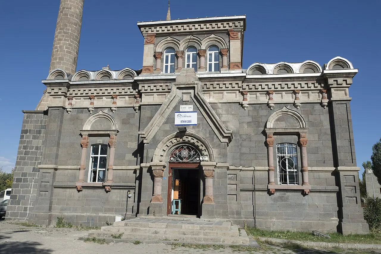 Fethiye Camii çevresi, Kars