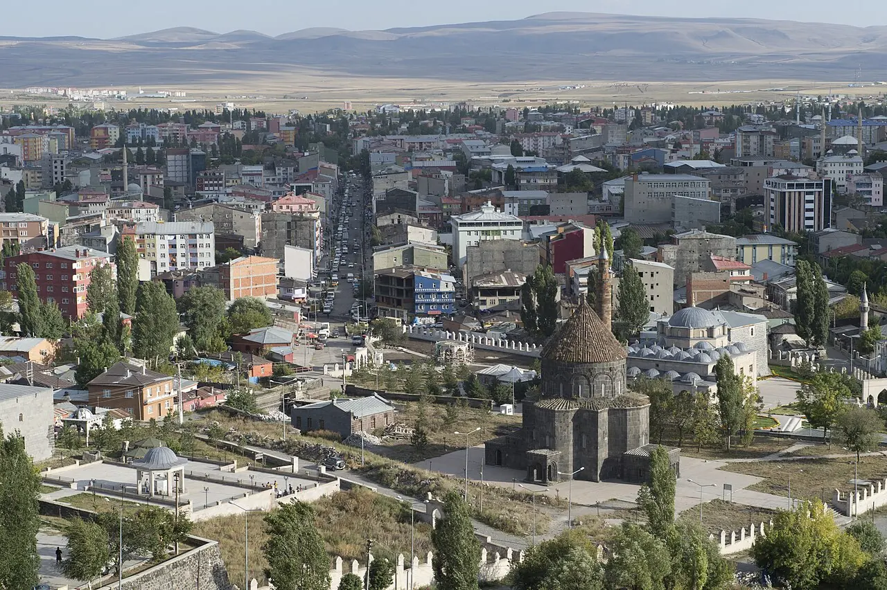 Kümbet Camii (Havariler Kilisesi), Kars
