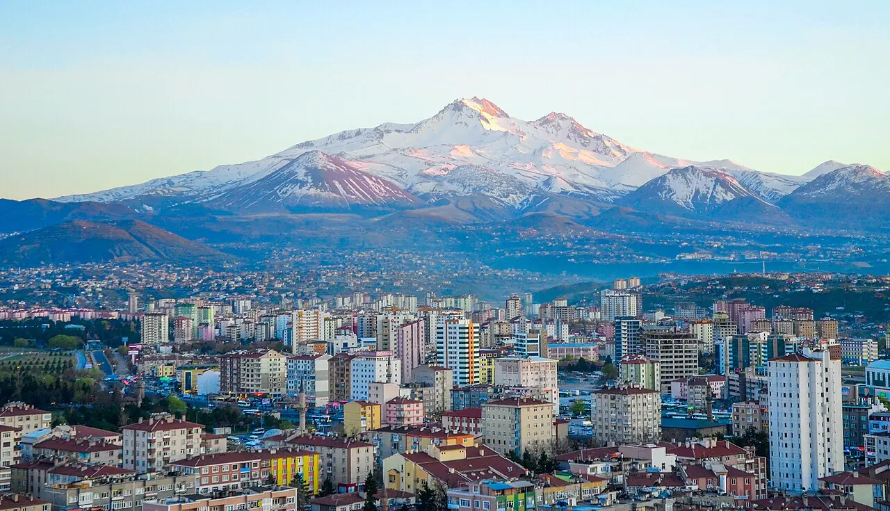 Erciyes Dağı, Hacılar yönü