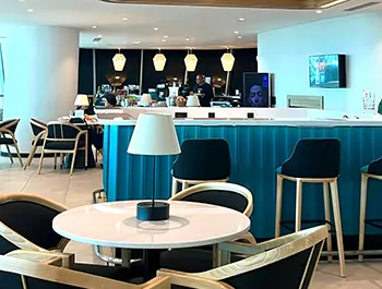 Ankara Esenboğa Havalimanı lounge alanı