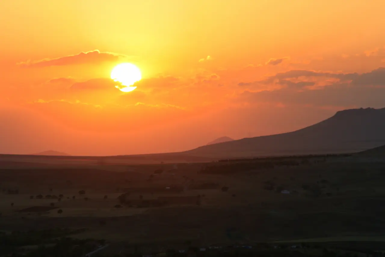 Kırşehir gün batımı ve bozkır manzarası