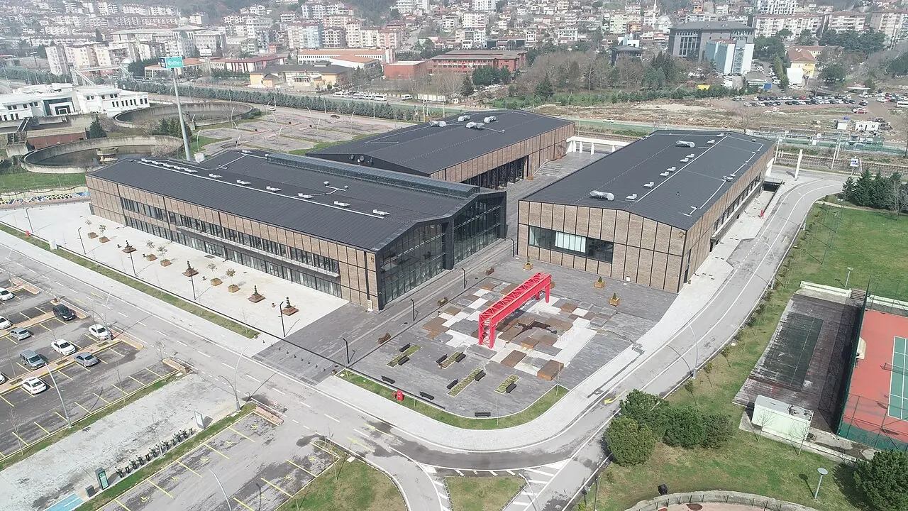 Kocaeli Uluslararası Kongre Merkezi, İzmit