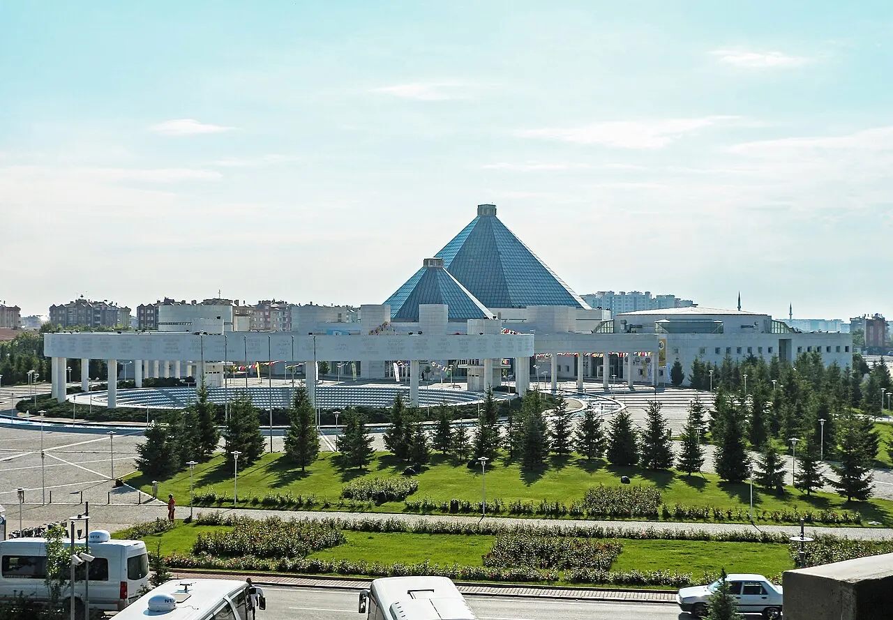 Mevlana Kültür Merkezi, Karatay