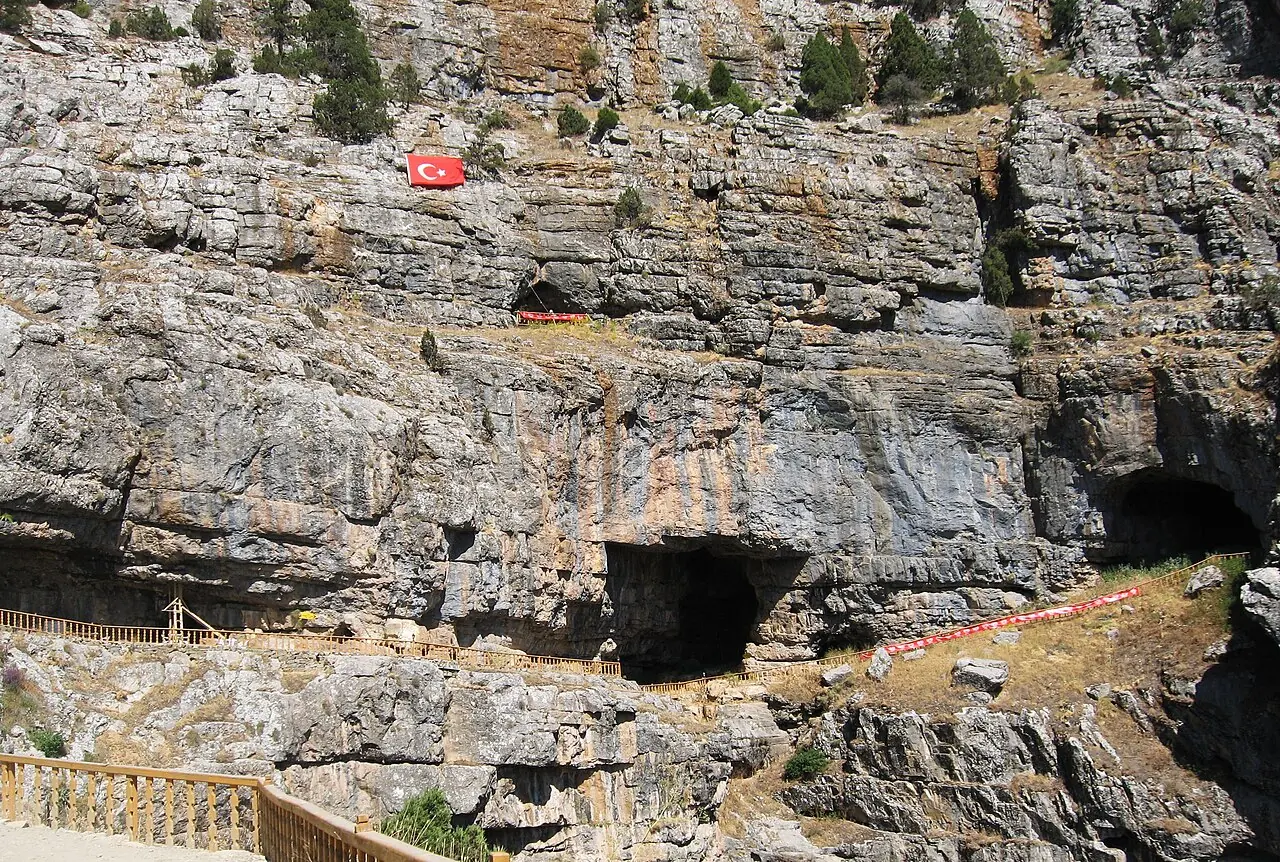 Tınaztepe Mağarası, Seydişehir
