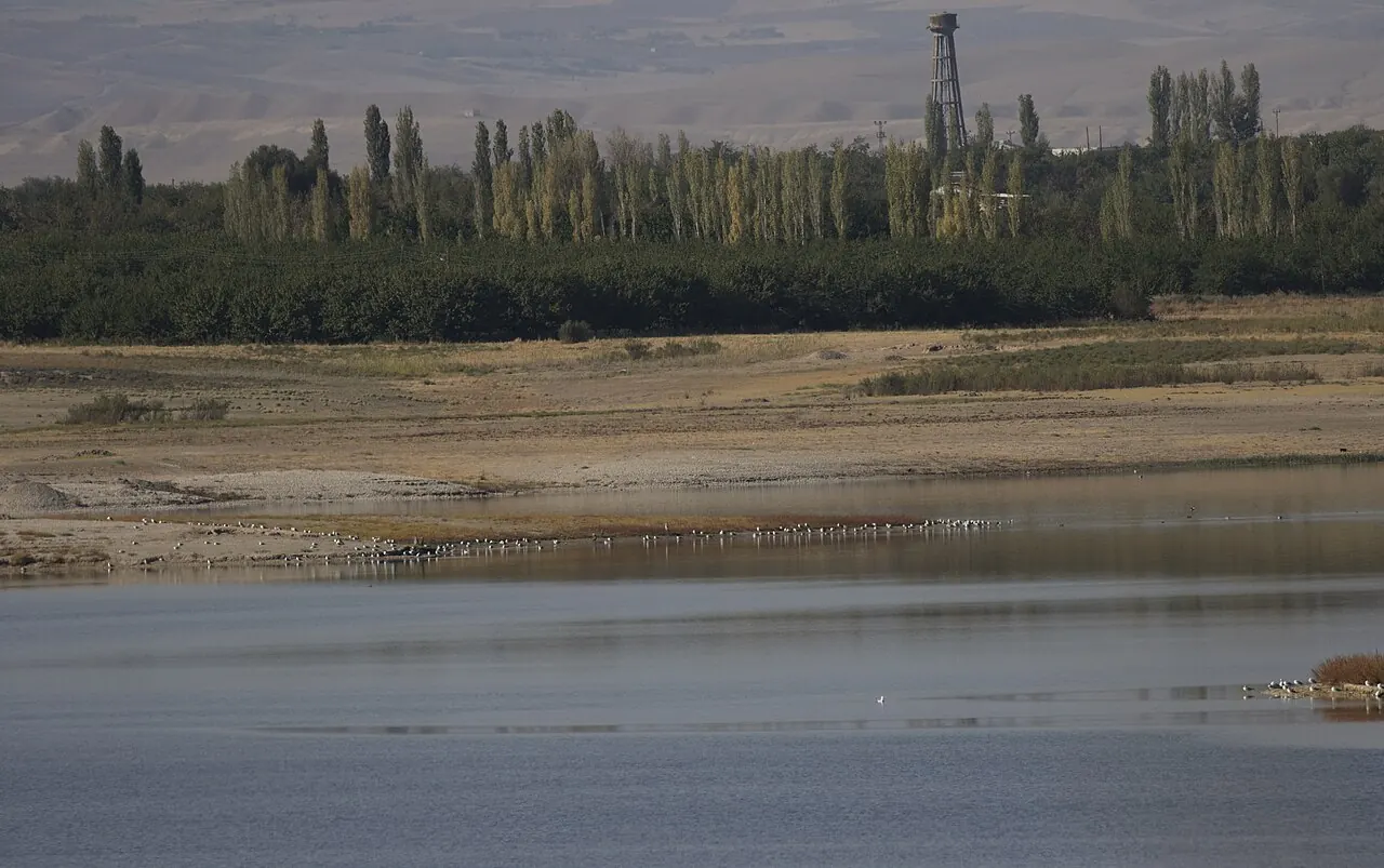 Karakaya Baraj Gölü, Malatya