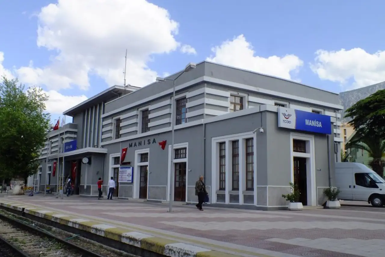 Manisa Tren Garı