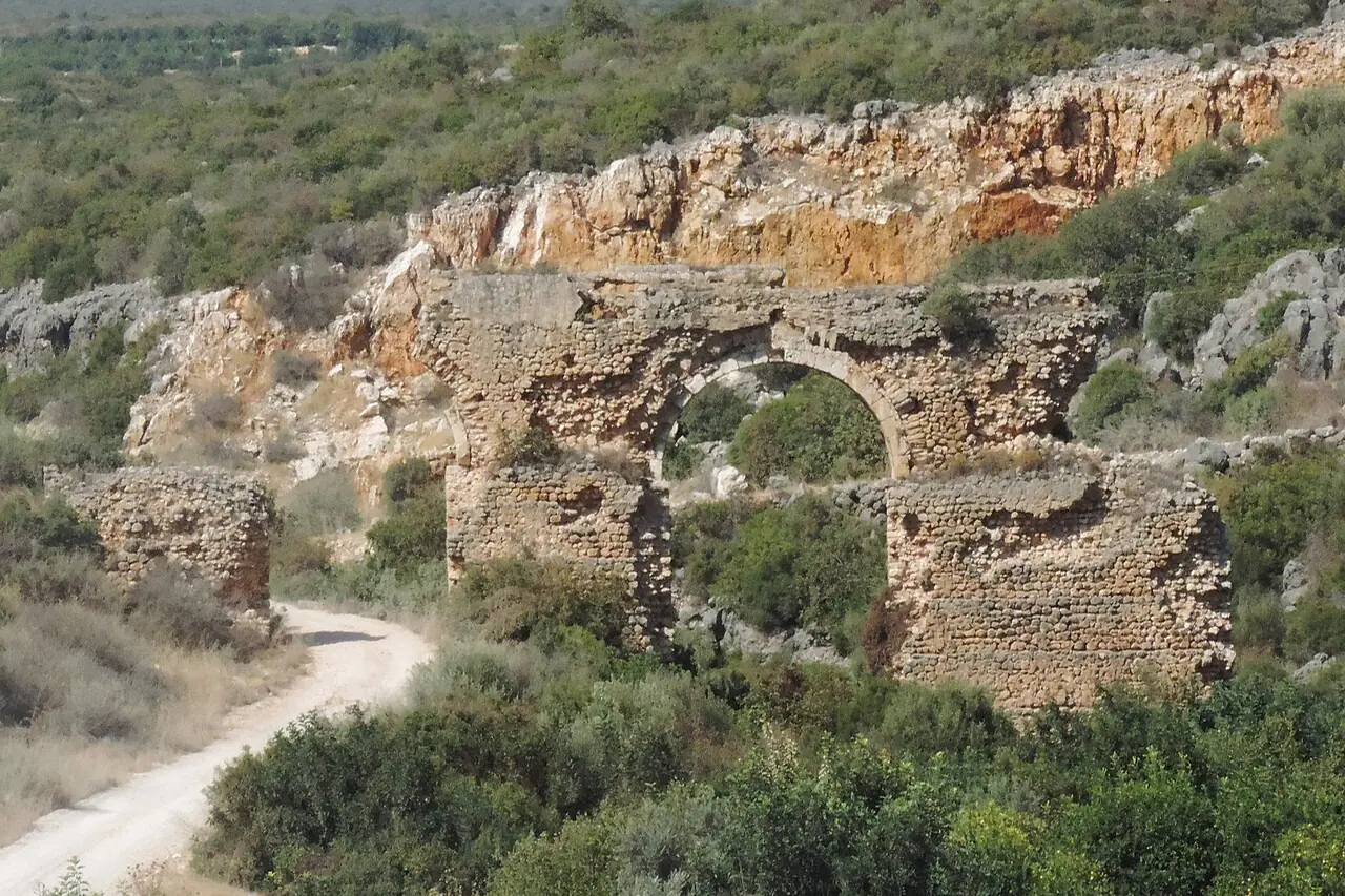 Lamos su kemeri kalıntıları, Erdemli çevresi