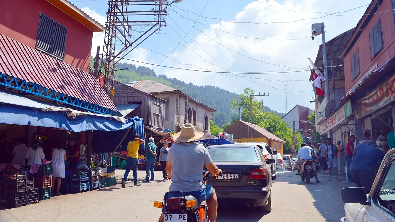 Zorkun Yaylası çarşısı, Osmaniye