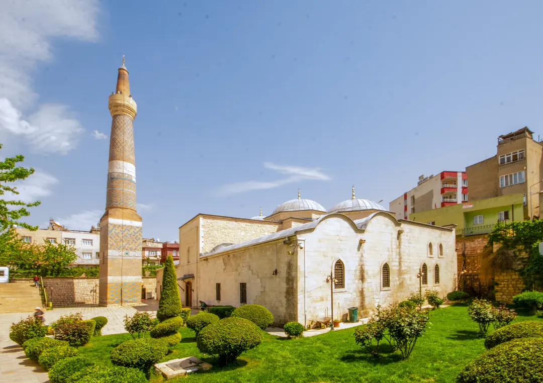 Siirt Ulu Camii ve şehir merkezi