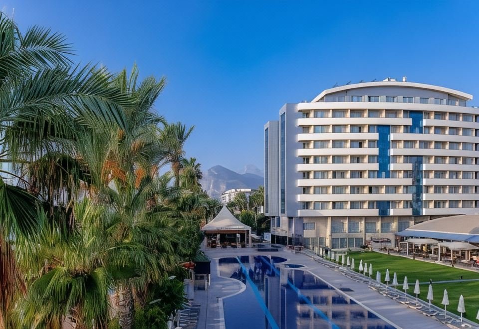 Porto Bello Hotel Resort & Spa